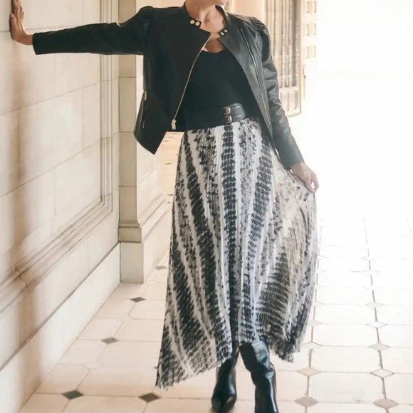 WHBM $130 Pleated Midi Skirt Reptile Snake Print 8 very stretchy waist, fits 10 - Picture 1 of 8